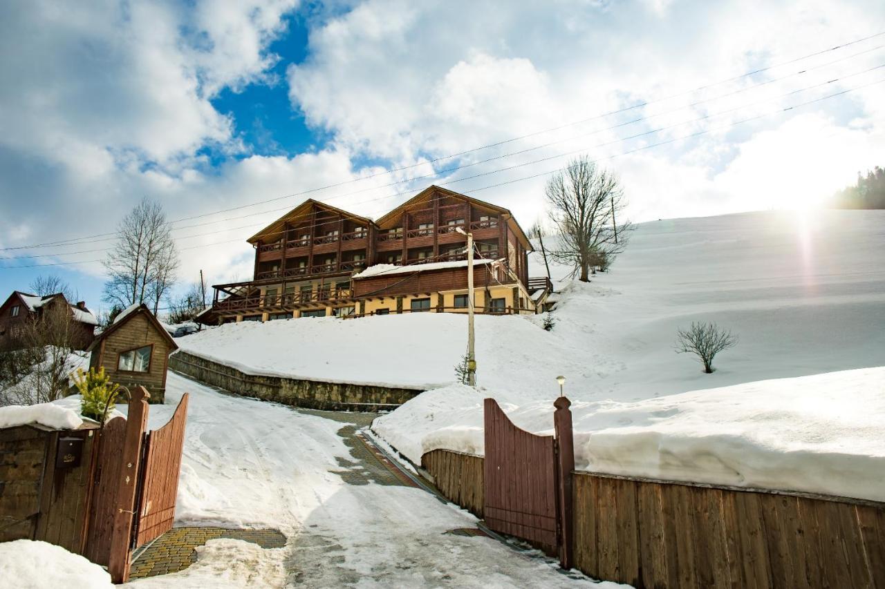 Georgiy Hotel Oryavchyk Exterior photo